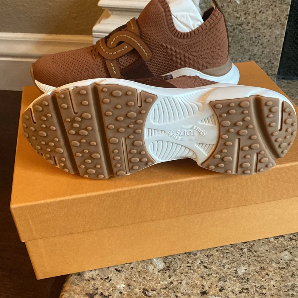 TOD’S Kate Sneakers in Brown- Brand New!!! Never worn!! - Picture 4 of 7